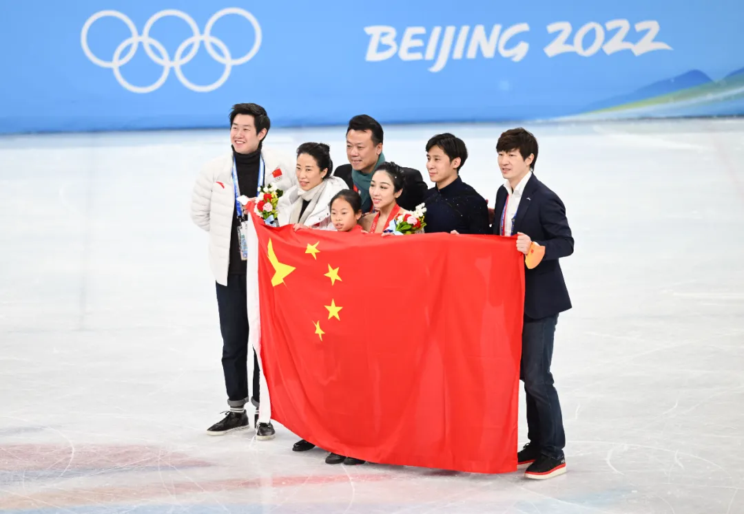 这些冬奥故事,让我们难说再见……
