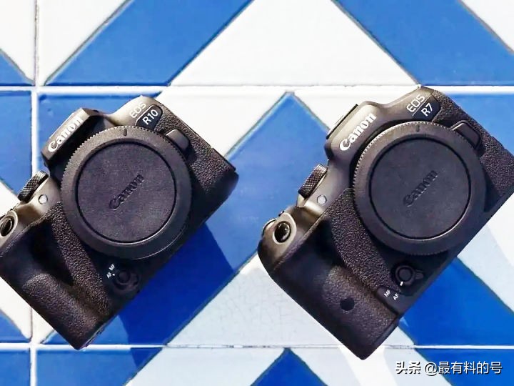 目前在售索尼、佳能、尼康半畫幅微單大盤點：各自有哪些優(yōu)缺點？