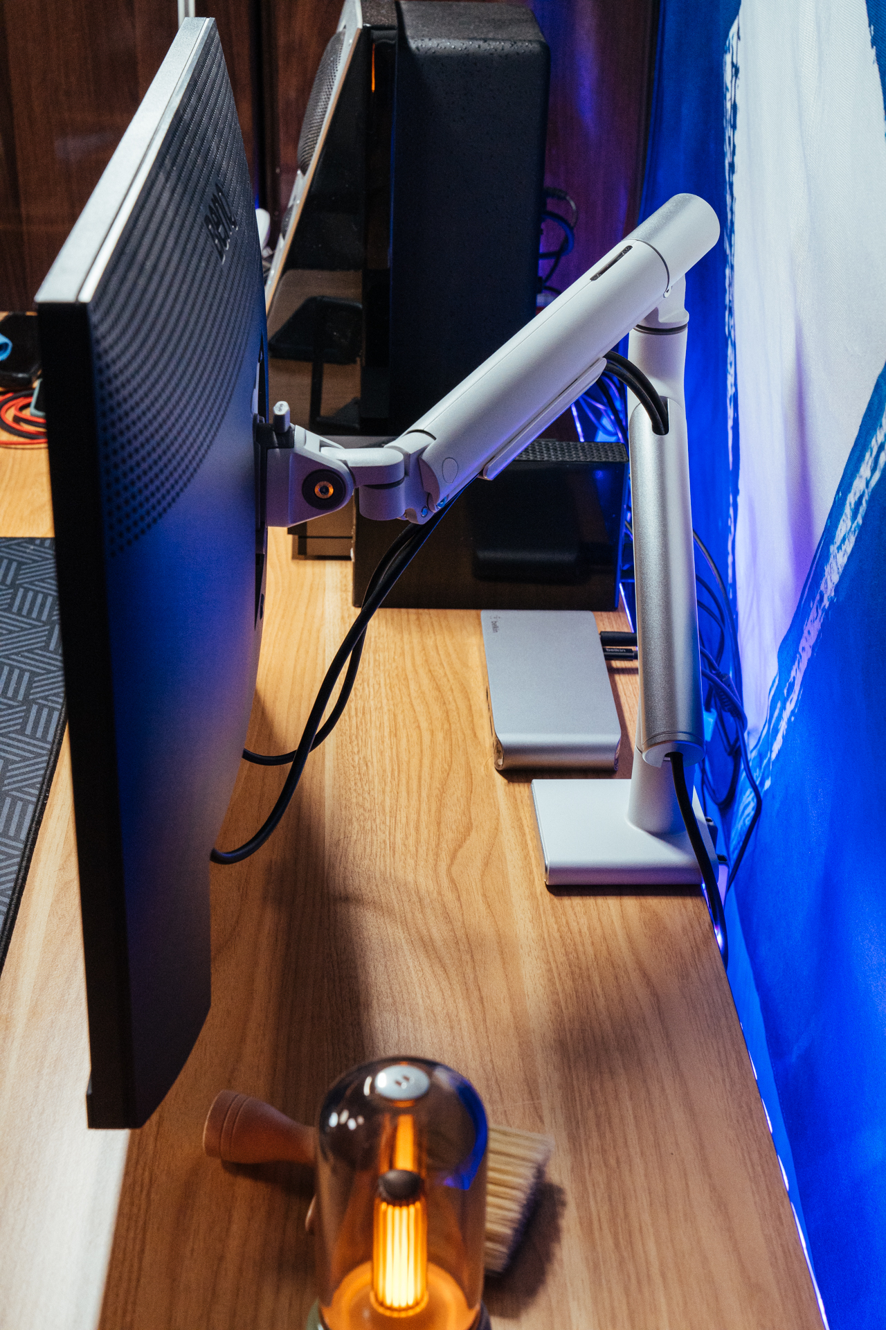 简洁条理，如何布置自己的办公桌面：轻办公好物分享