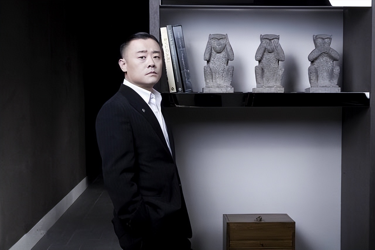 人人喊打的周立波，他做的事比想象的更恶劣，有他的地方必有矛盾