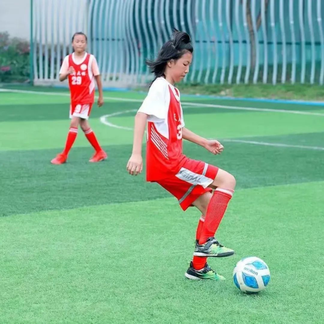 大林小学参加2022年第二届“天府杯”校园足球总决赛取得优异成绩