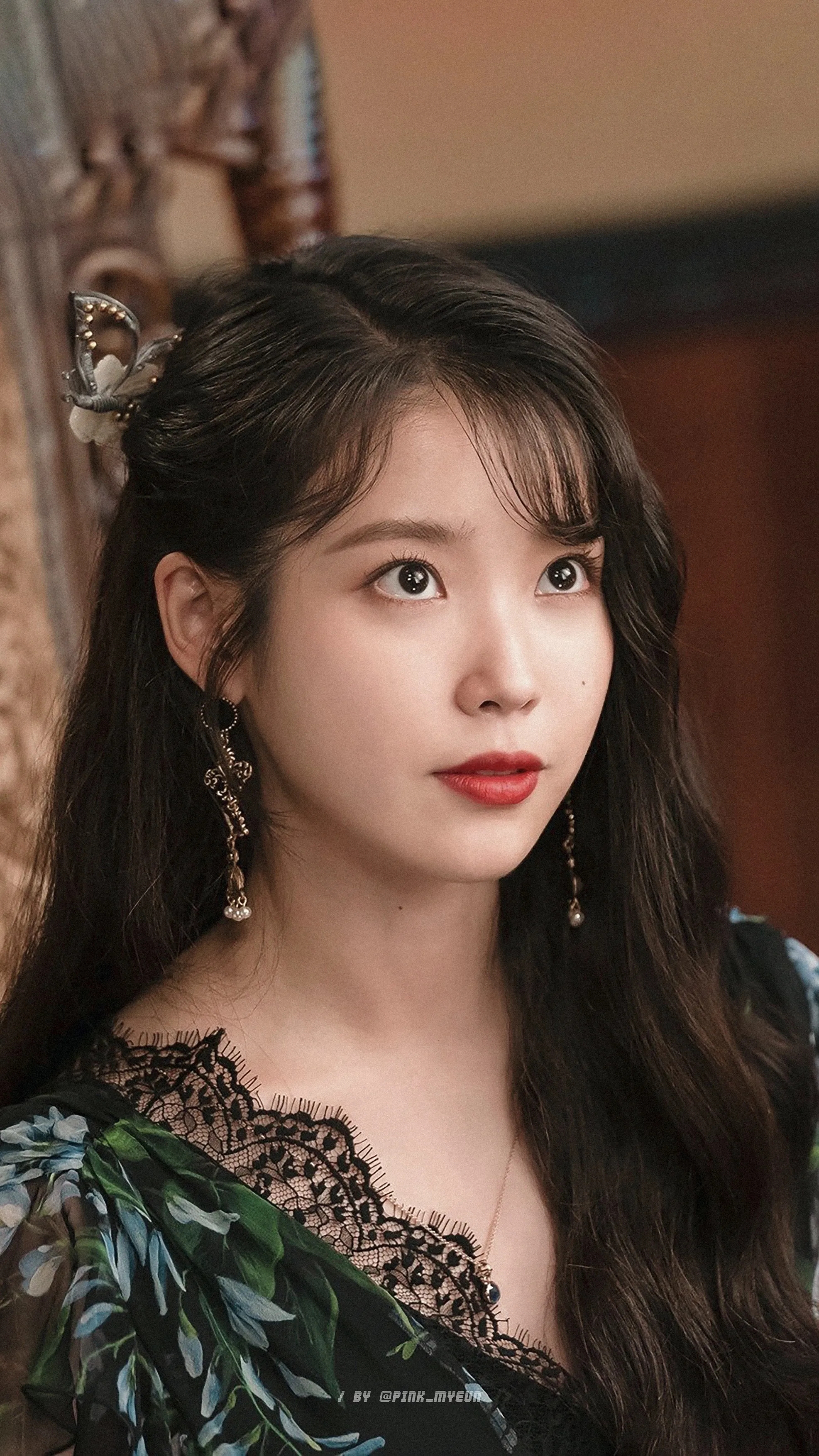 李知恩｜高清壁纸｜五官很平凡整体却很惊艳