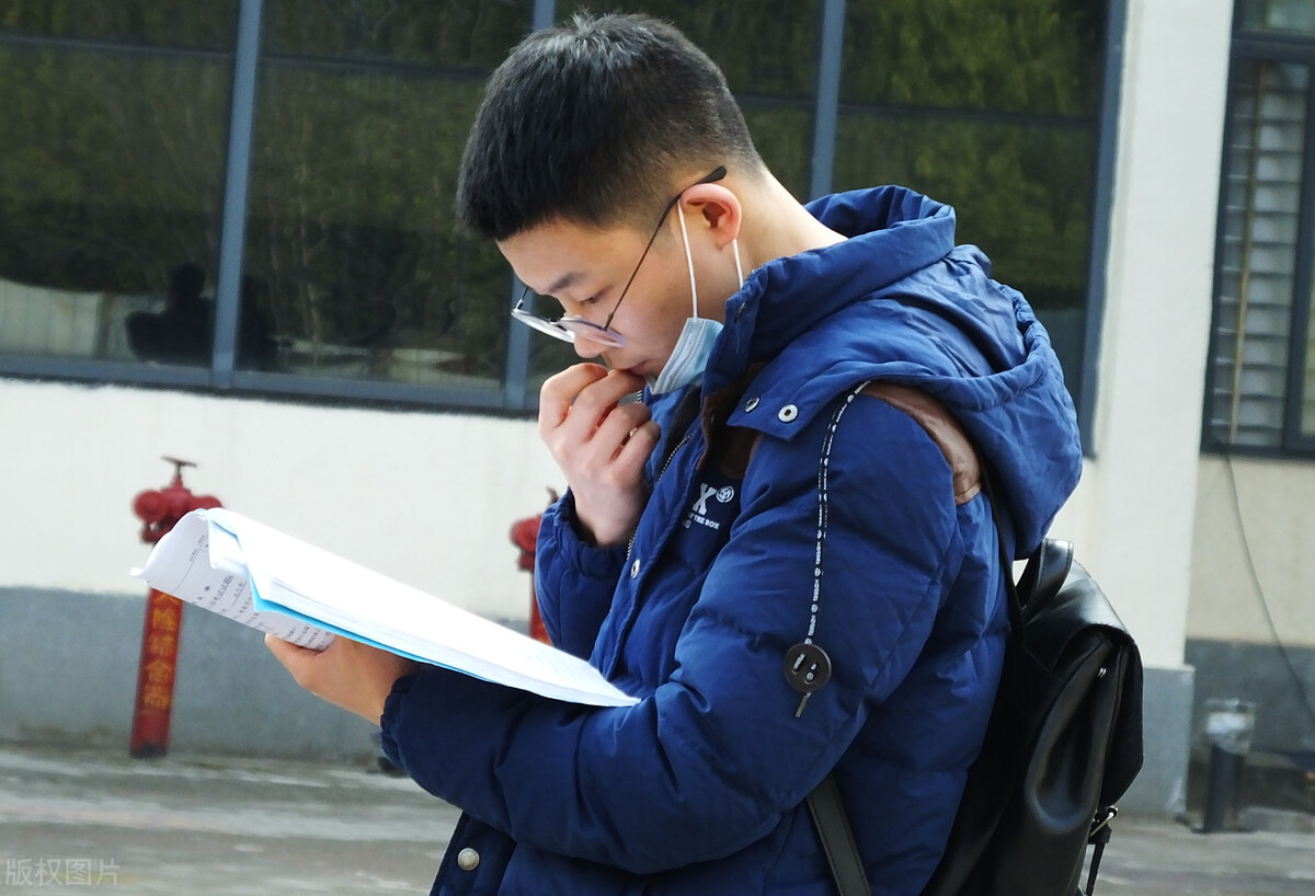 2022或将成为“考研最难年”，除了国家线大幅上涨，还有其他阻碍