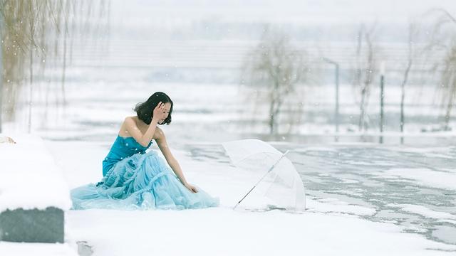 青春年少，不畏风雪撩青丝，意从容，范文《经得起风雪才能成长》