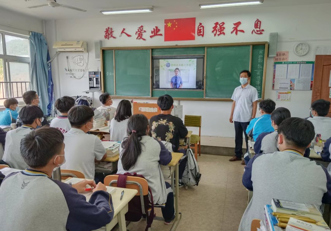 【“启明星”动态】与法同在，守护少年的你