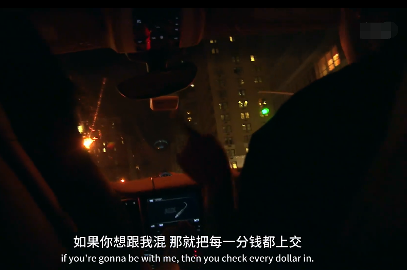 美国女警钓鱼执法现场：装成妓女引嫖客上钩，穿成这样谁顶得住？