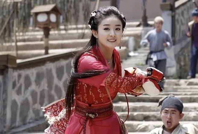 同样是演美人鱼，钟丽缇董璇惊艳，杨幂辣眼，甘婷婷像“水鬼”