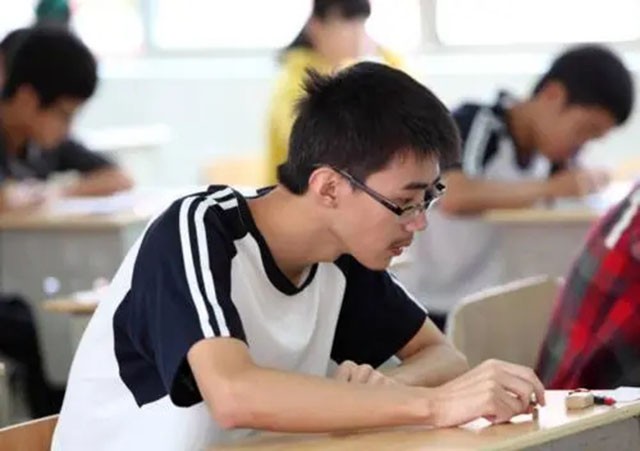 10年，江苏考生755字文言文获高分：拒绝北大，最后选择东南大学