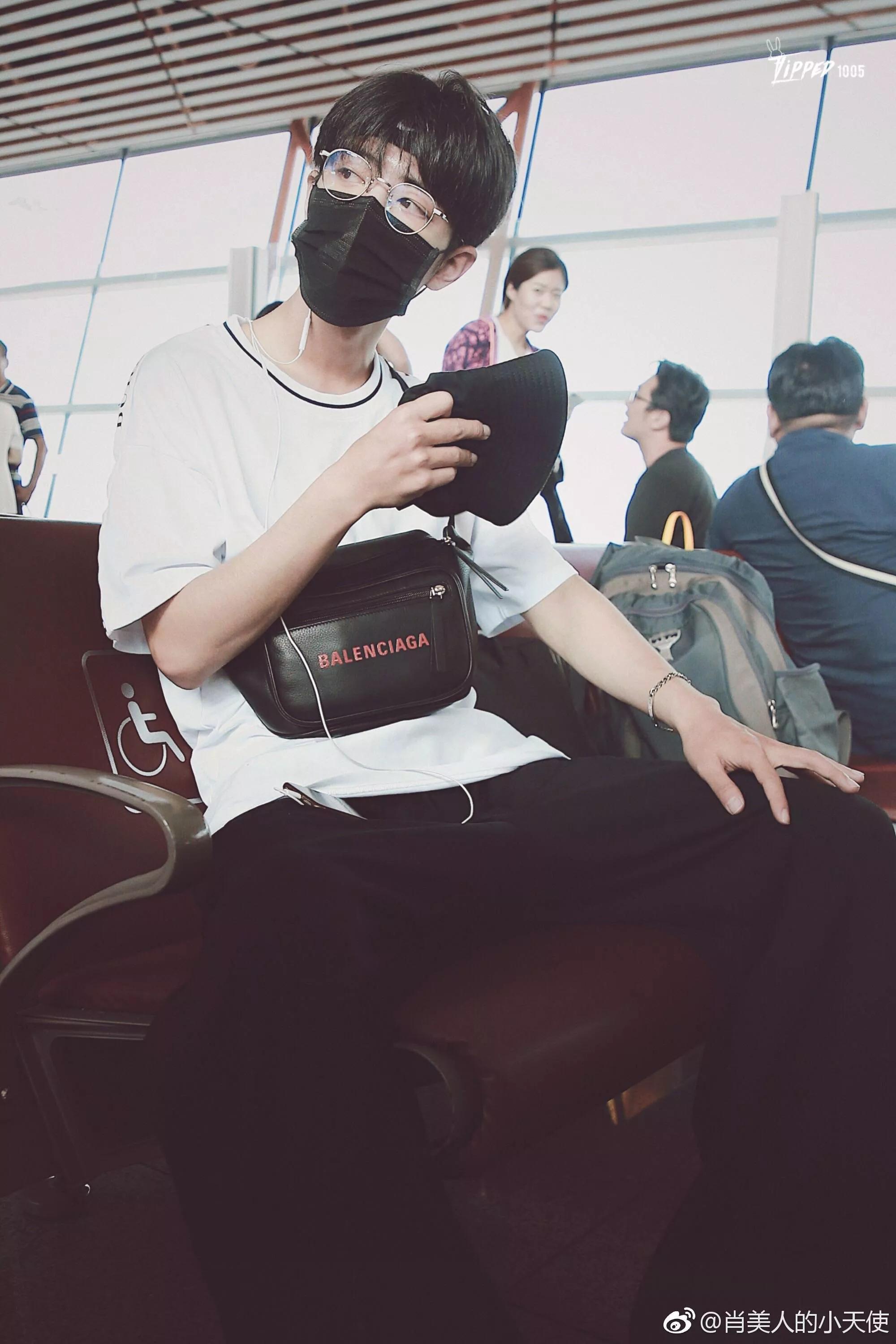 考古肖战:2018年9月—12月机场时间线汇总,今天请叫我收图狂魔