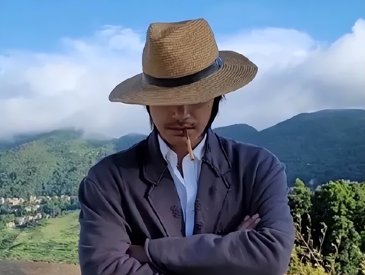 云南小伙再现周星驰经典，样貌造型酷似，如同星爷本尊归来