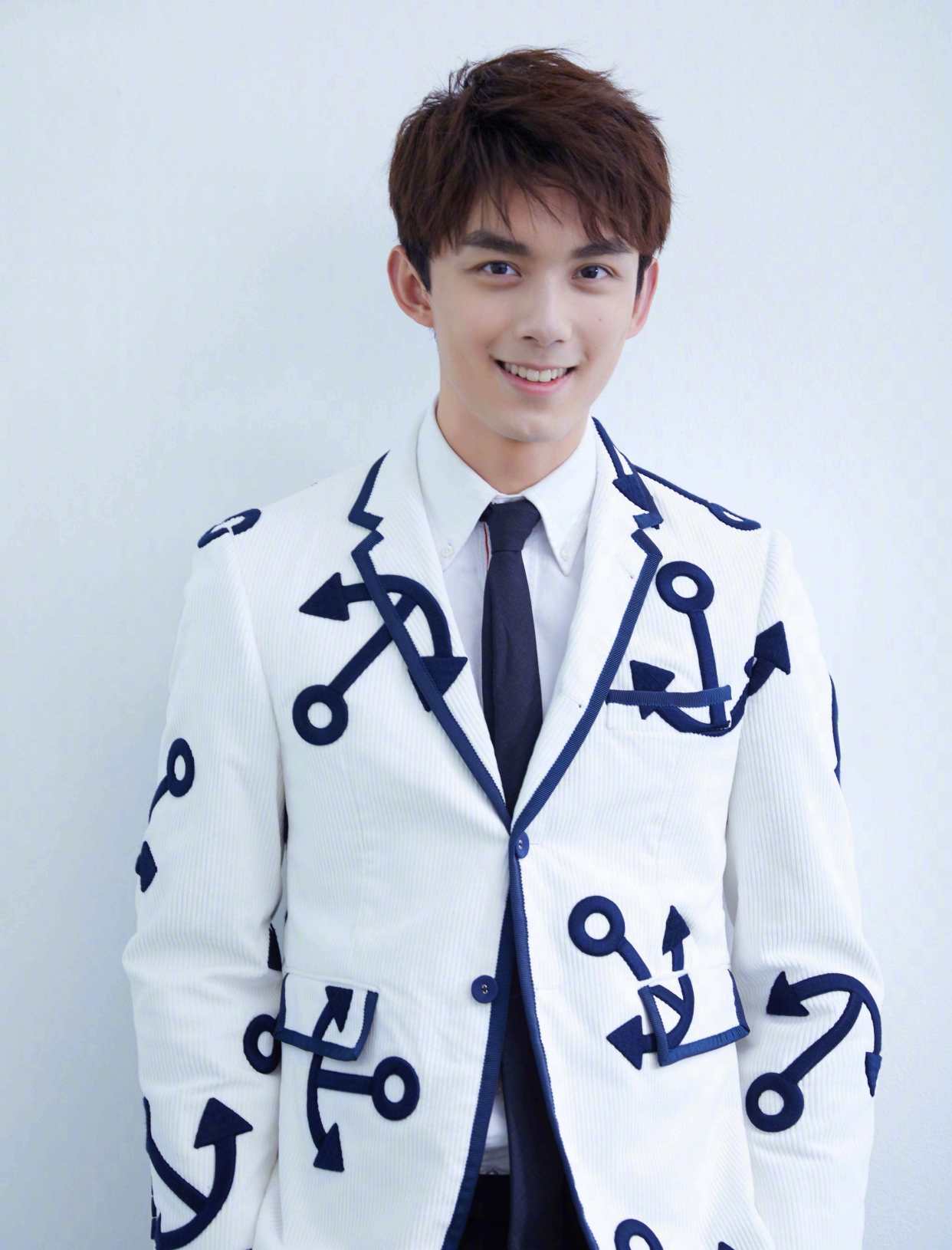 《星汉灿烂》发布会现场，吴磊搞笑模仿退退退，这次和赵思露CP？