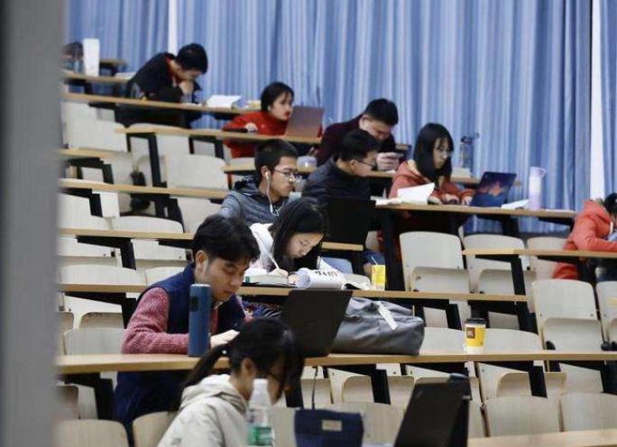 未来五年男生就业前景最佳的十大热门专业盘点