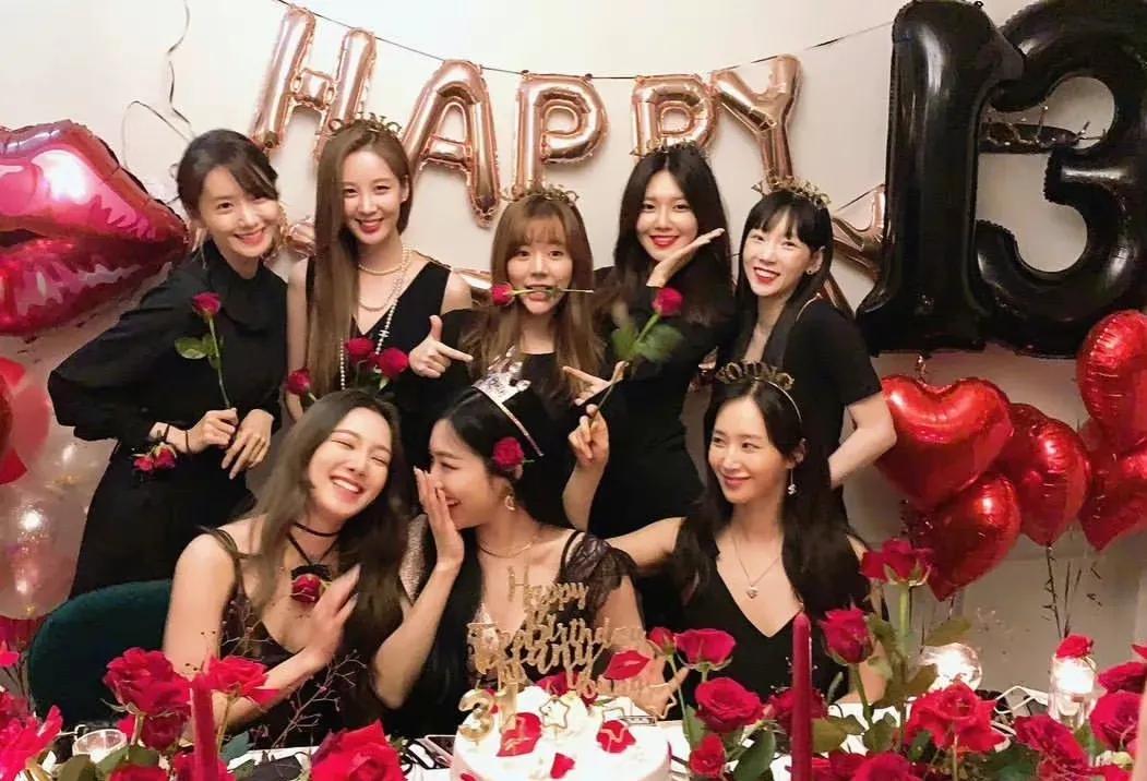 2月女团品牌评价榜TOP10，粉墨蝉联榜首，SM前三站二