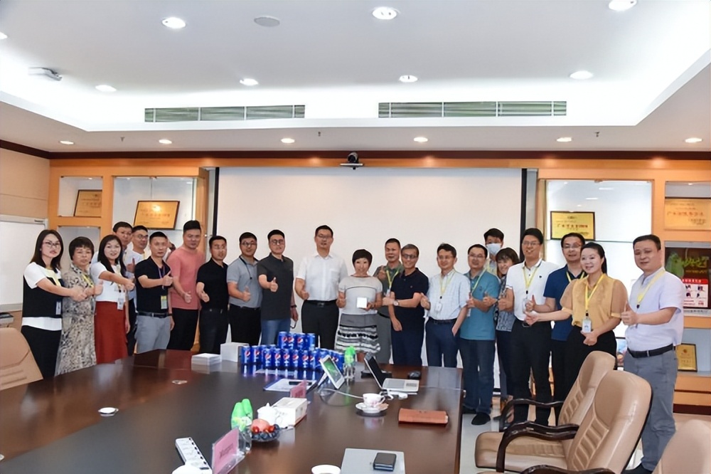 伯恩光学荣获2021小米核心供应商大会“最佳合作奖”