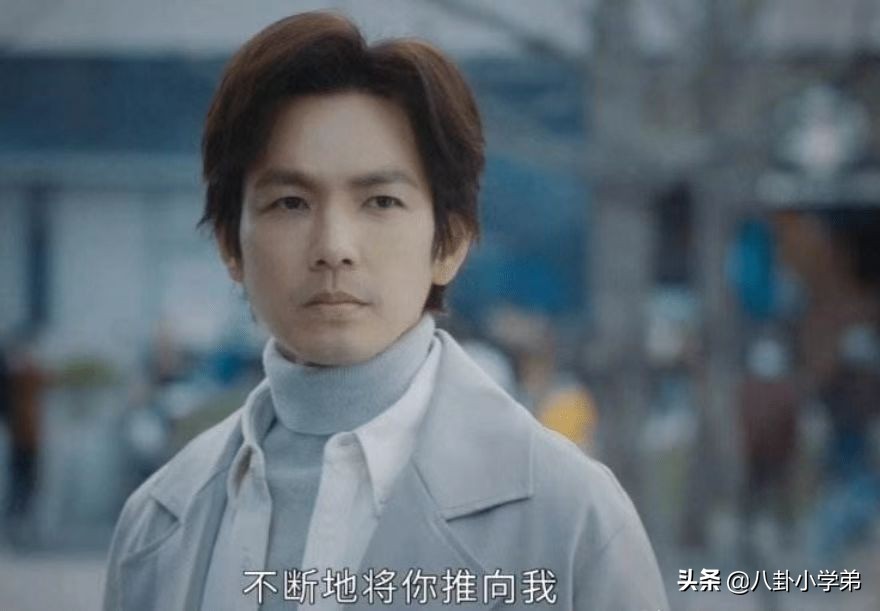 “冻龄男神”都是假的！脸肿僵硬、笑不出来，不服老是真的不行