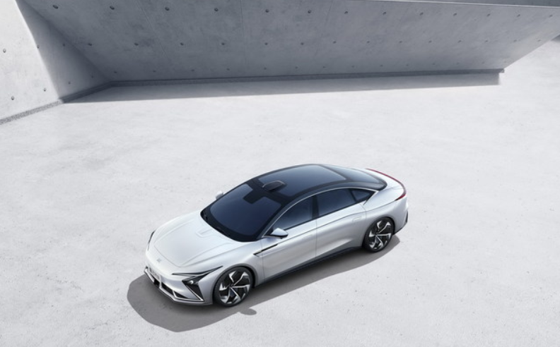 2022年这些纯电新车让你彻底摆脱续航焦虑，续航都超1000km