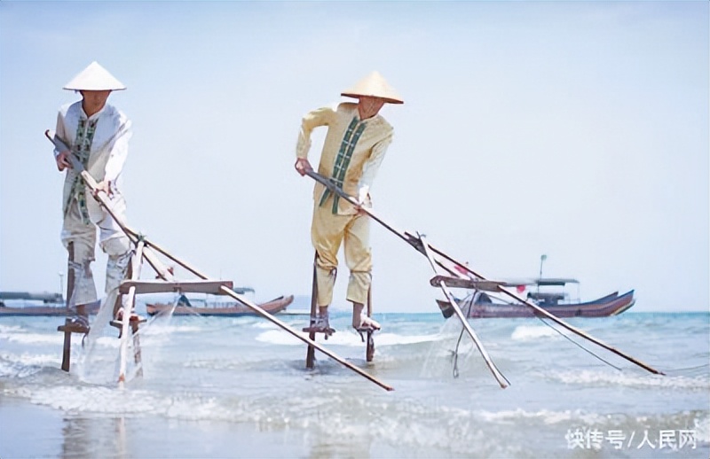 独弦琴里歌海韵（寻找最美乡村·（氵万）尾村）