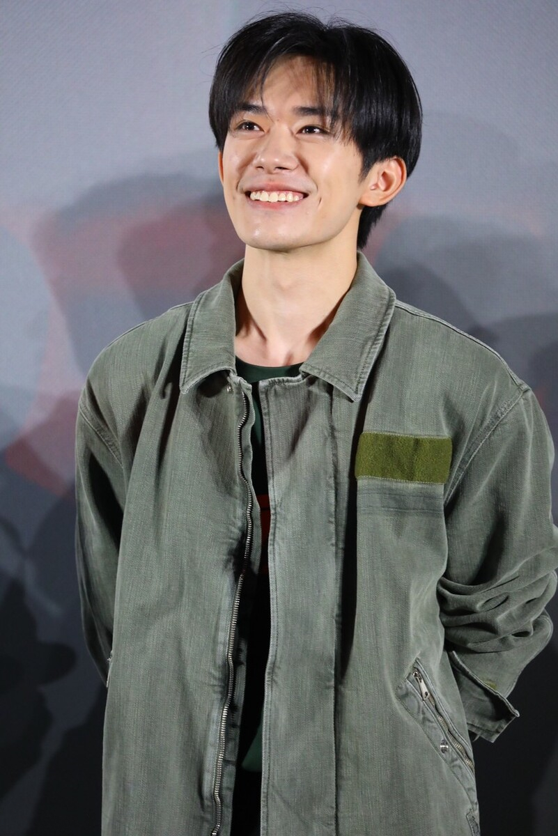 4月刚过4天，就有15个瓜，偷税漏税，被打掉牙齿，个个都是大瓜