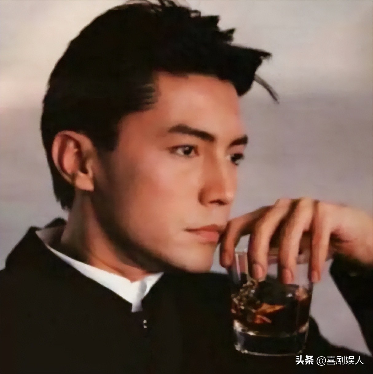 年轻时是人上人，晚年生活心酸，这9位巨星，最惨的靠洗肾续命