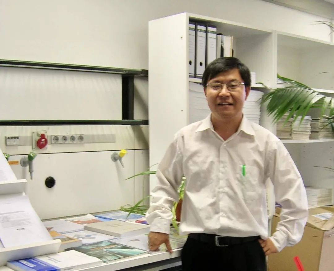 突破瓶颈，攻克关键技术！上海“硬核教授”主持国家级项目，获重磅表彰！