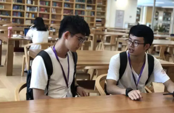 985名校生被退学，曾经的学霸沦为“肄业生”，多年努力付诸东流