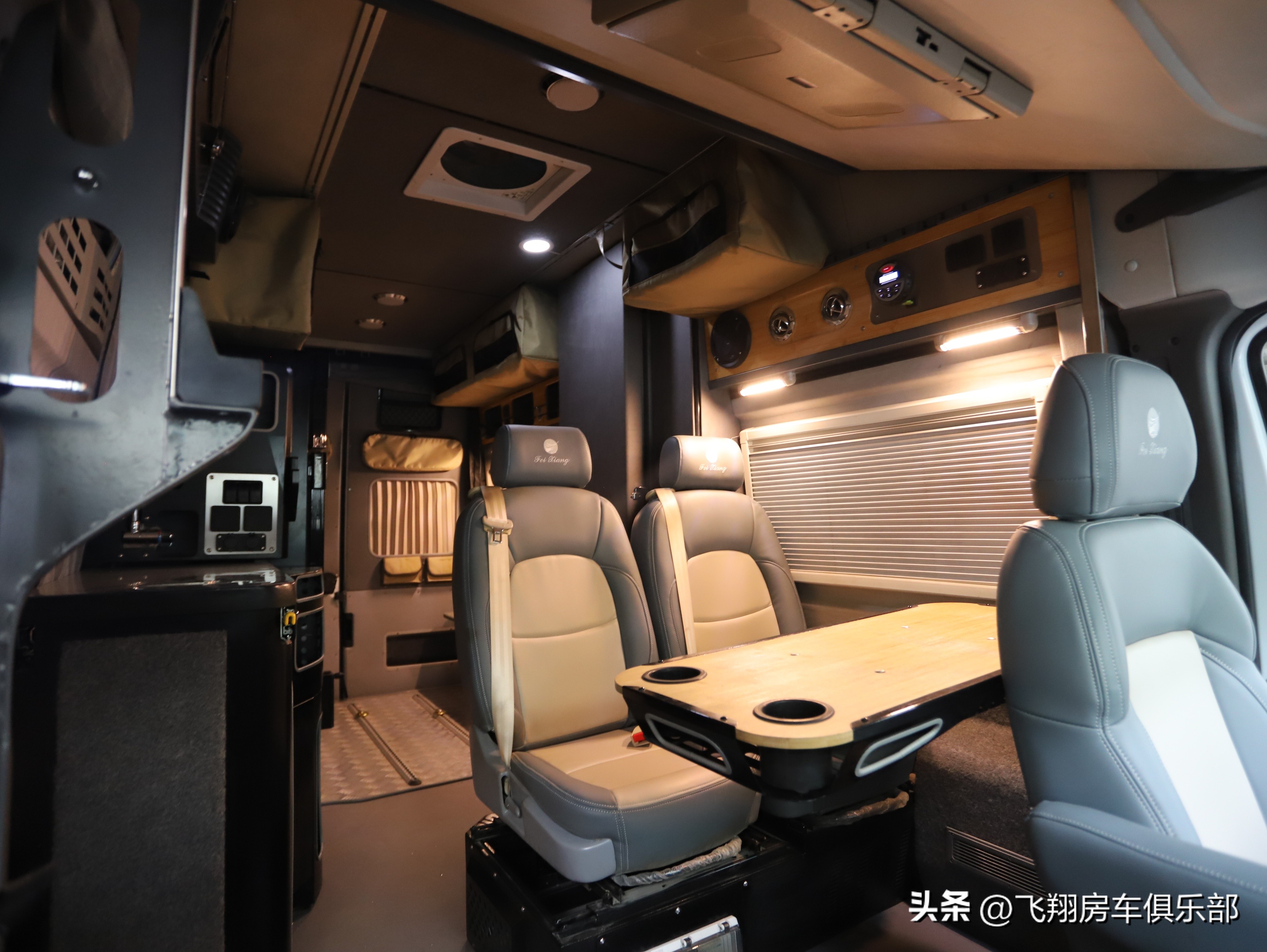 挑战全网最轻房车！户外越野风+帆布吊柜，造型百变“大玩具”