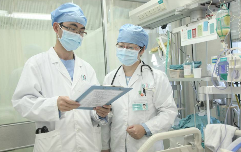 “三无学生”的辛酸：每年几十万医学生毕业，可多数人都忙着转行