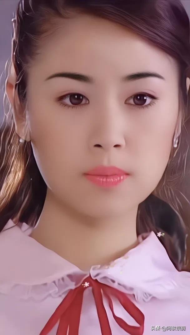 林心如年轻时真漂亮