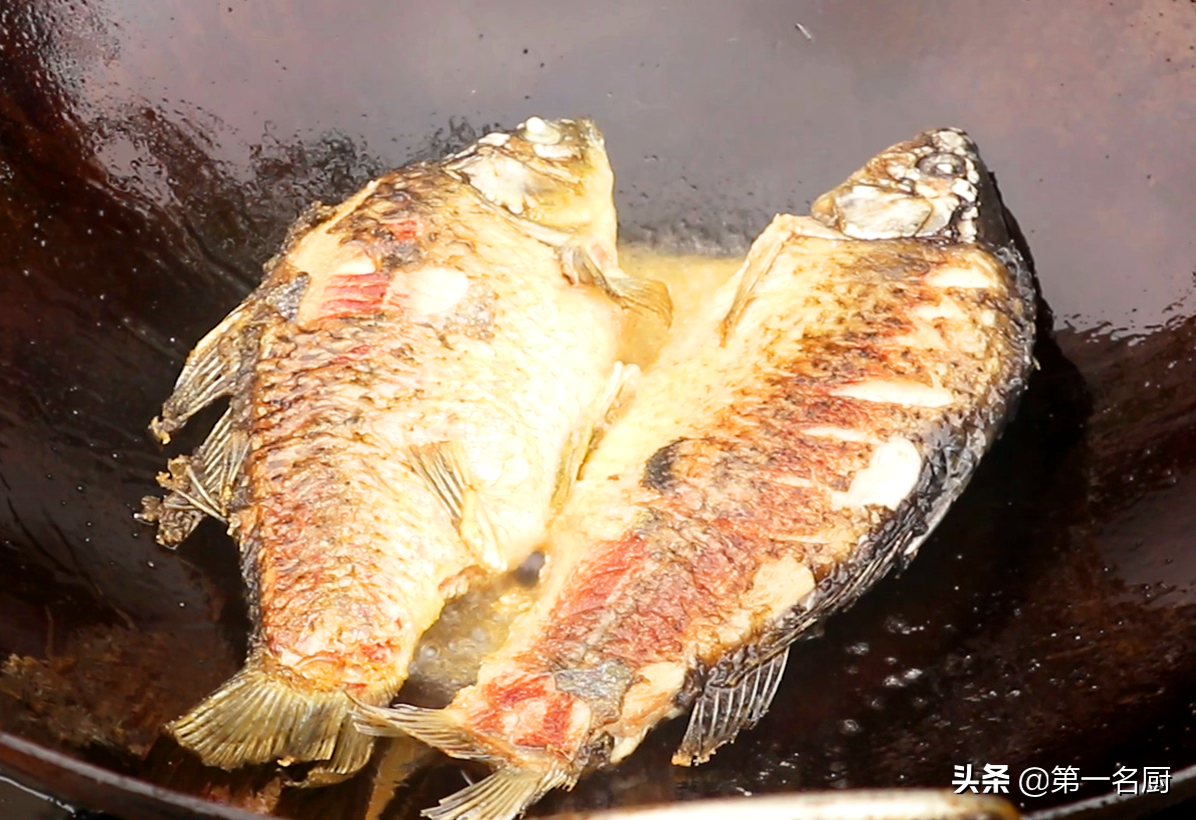 鲫鱼怎么做好吃（分享3种鲫鱼的做法鲜嫩入味好吃又好做）