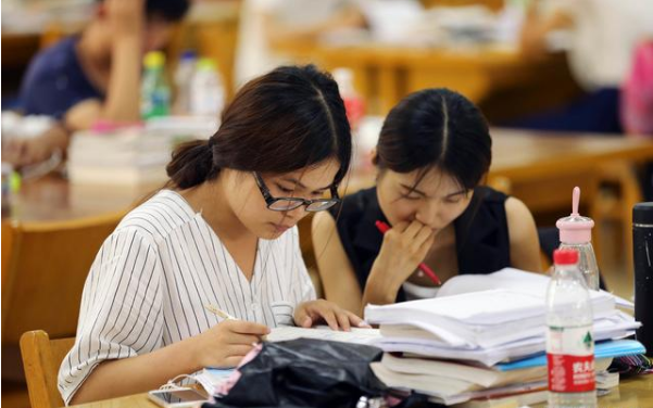 高考和考研区别有多大？通过4张图表现得淋漓尽致，是有不同点的