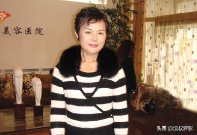 2006年男子想做变性手术，妻子女儿却选择无条件支持，这是为何？