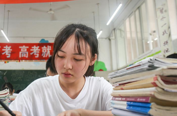 高考迎来“大地震”，考生填报志愿难度恐上升，2022高考生需注意