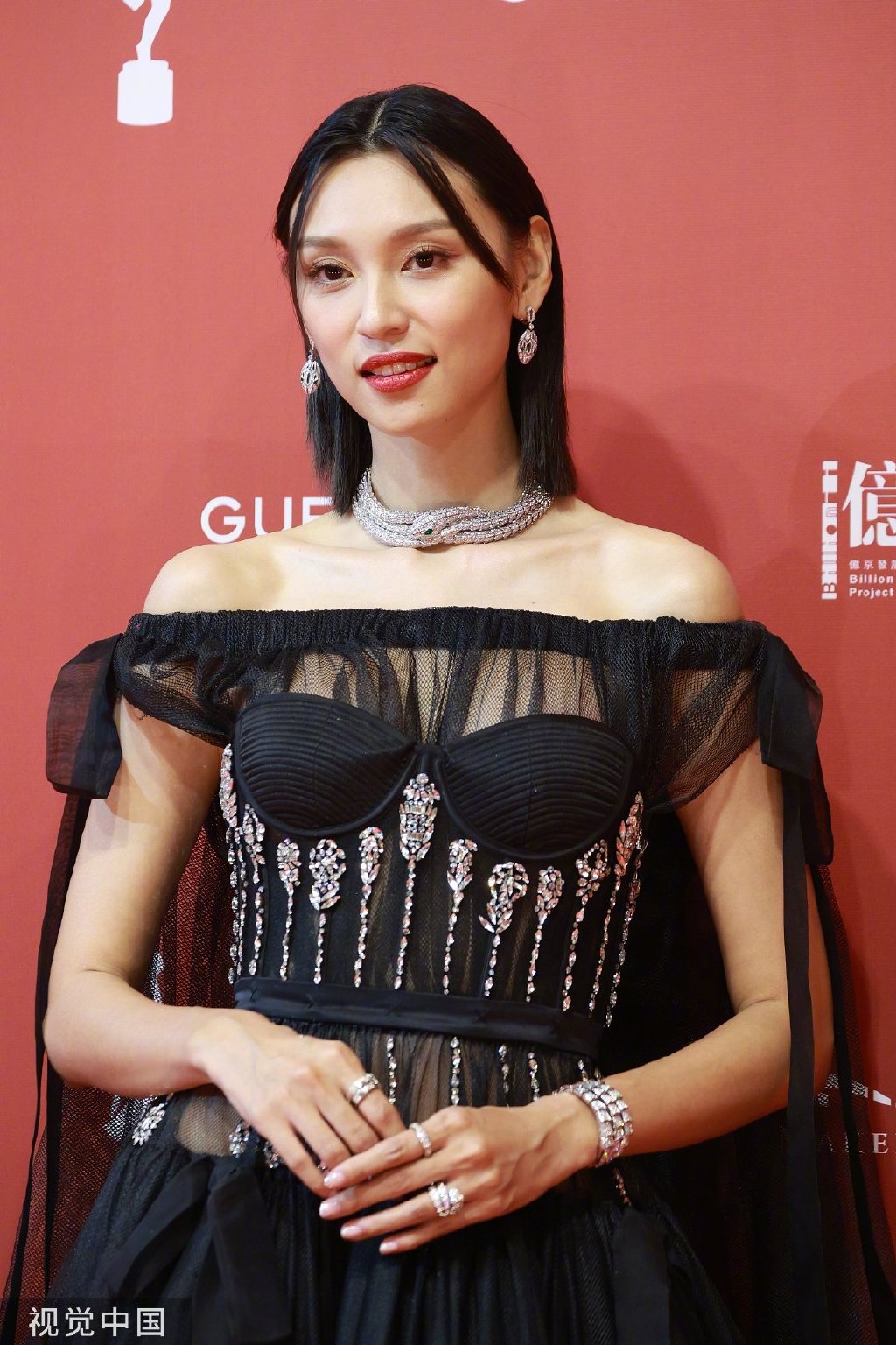 金像奖揭晓：85岁谢贤成最年长影帝，33岁内地女星刘雅瑟封后