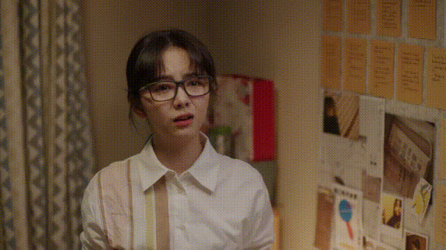 26岁演少女出名，31岁演大学生被认可，谭松韵的少女感为何这么强
