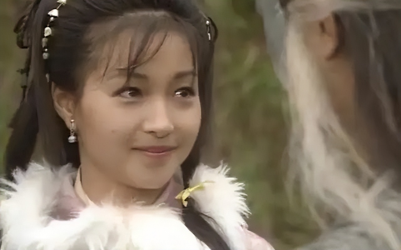 李绮红：出演的郭襄美过杨幂，如今52岁变得认不出​