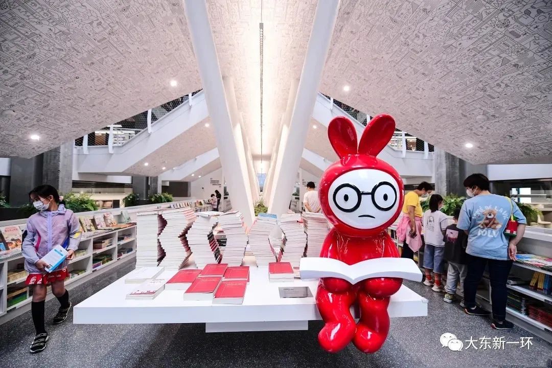 沈阳首座梦幻森林书房—大东区“时代文仓”城市书房正式开放