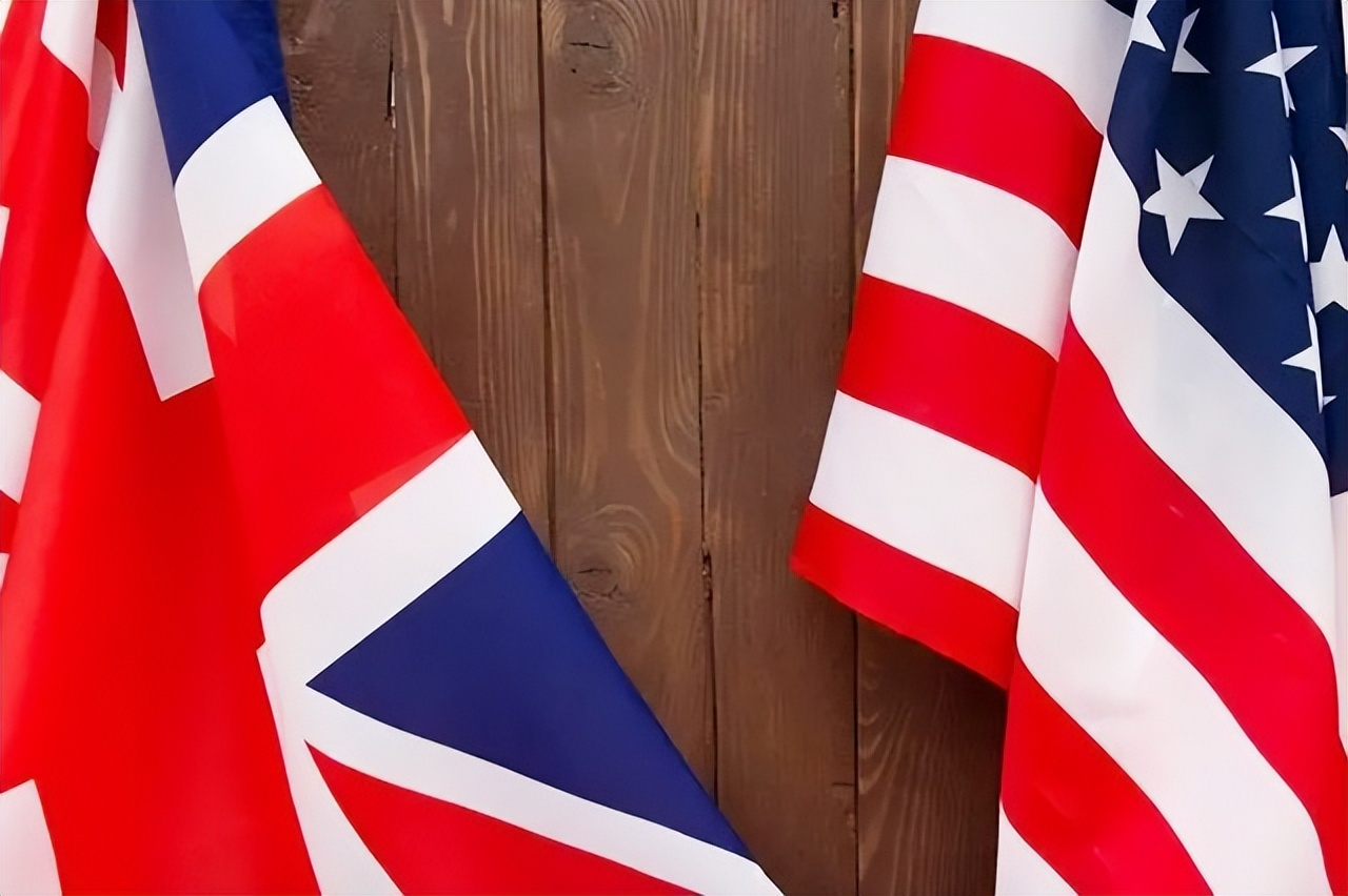 ��Ǳͧ�Ĳ��ģ����������ʲô���̣�