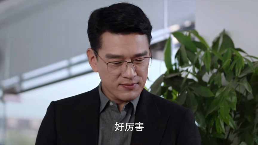 《完美伴侣》两对夫妻里面，吴敏已有多个出轨预兆，林庆昆真粗心