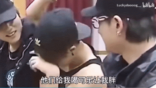 檀健次舊歷史被扒！曾是男團成員，當過新聞主播
