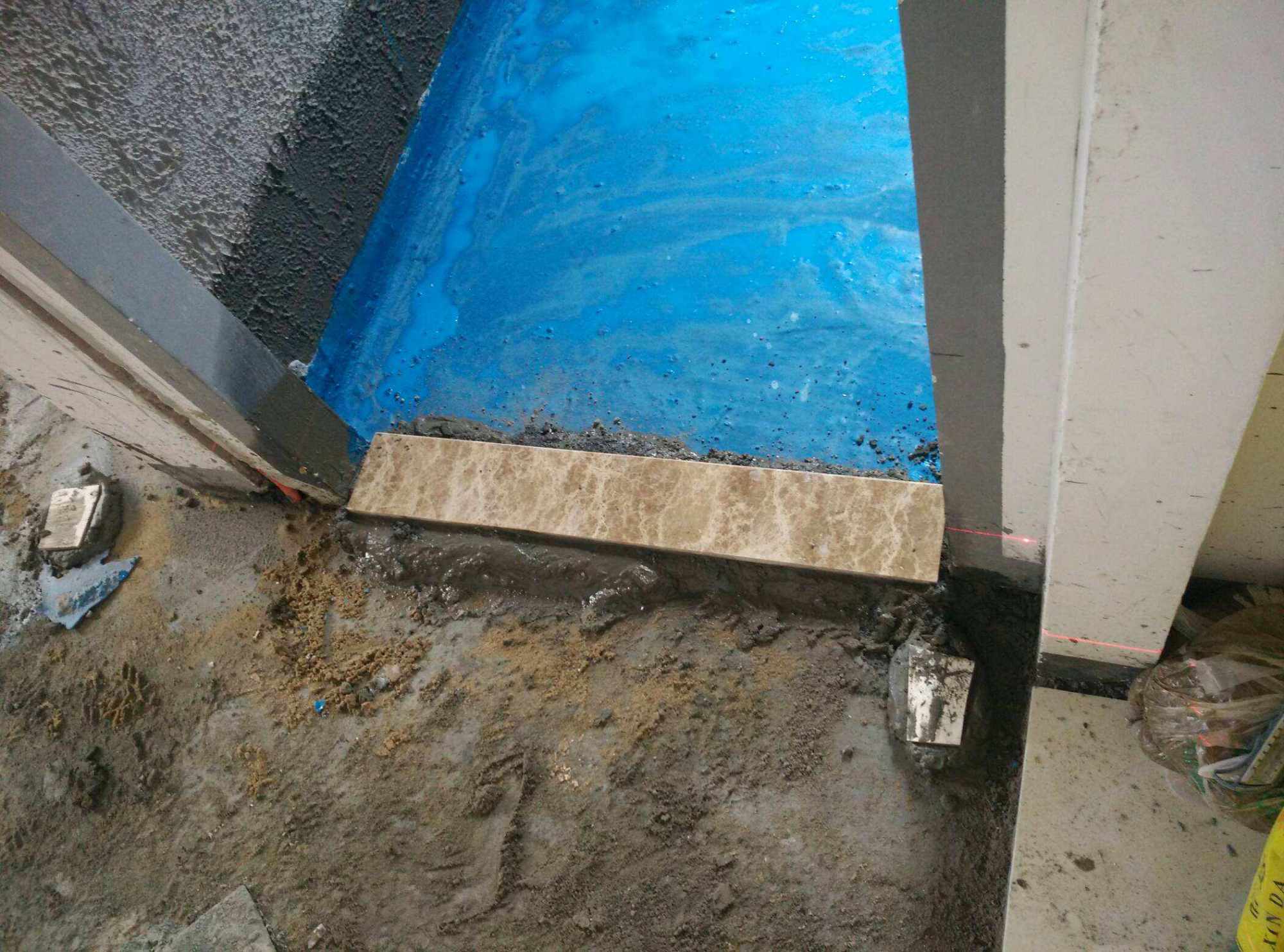 厨房装修要不要做防水？我家做了，但装修师傅却说跟没做一样