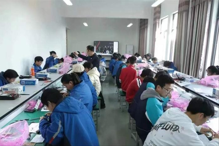 在陽新看到令人眼界大開的縣一中“科技校園”