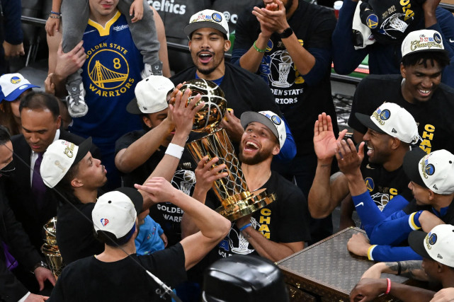 NBA巨星评价NBA排名(名嘴评NBA历史前10仍无库里！乔丹居首科比第7 詹姆斯仅第9)