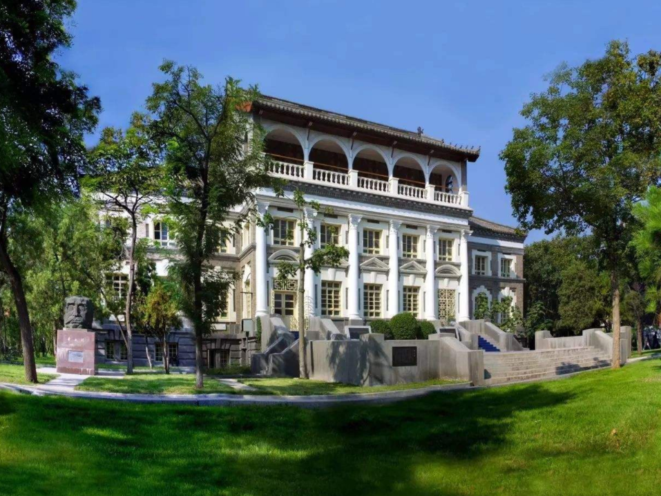 河南大学正式落户郑州，和“老家”开封说了再见，有人欢喜有人忧