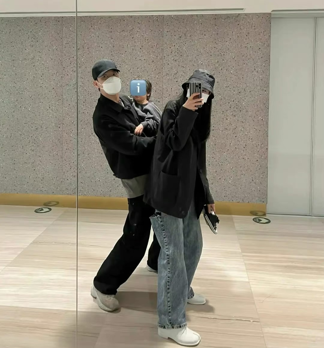 41岁李光洁卡点为老婆庆生，因工作夫妻相隔两地，隋雨蒙独自庆祝