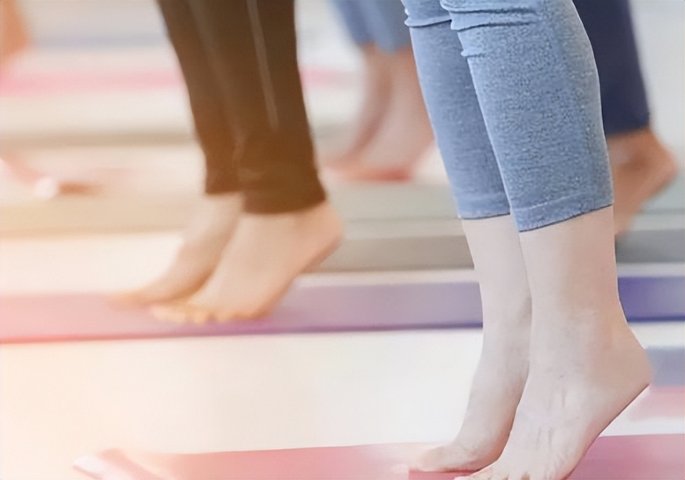 每天踮脚15分钟，坚持一段时间，或能帮你改善这5个烦恼