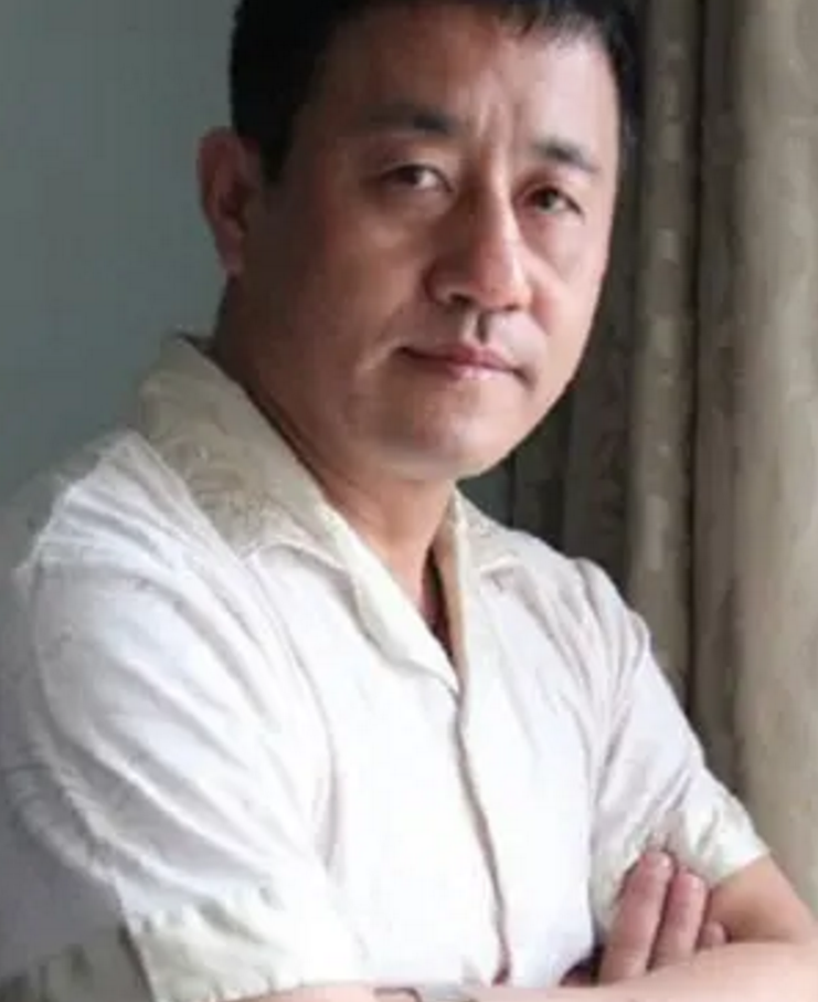 “长贵”王小宝直播谈及闫学晶：《刘老根》红的，出东北没人认识