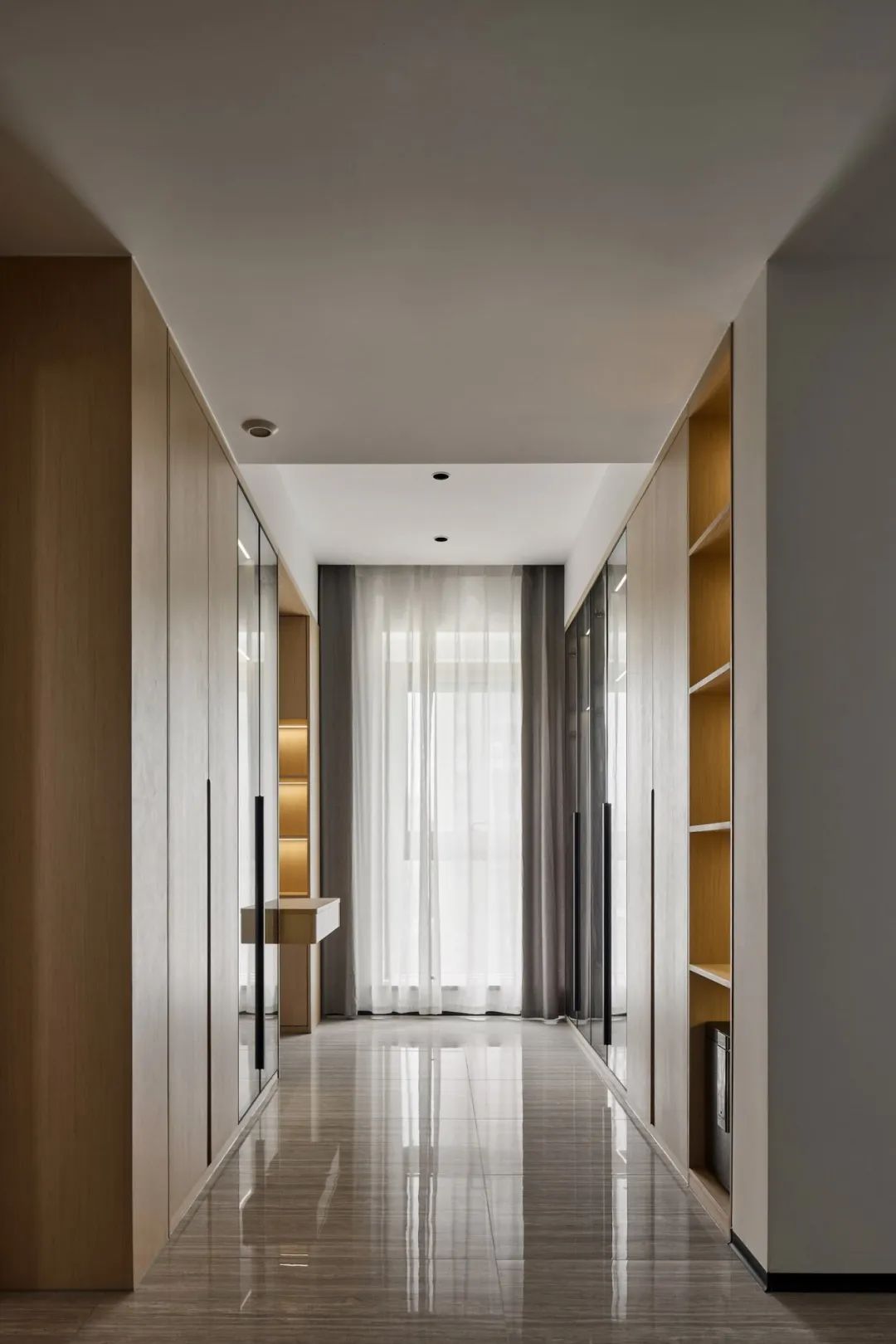 黄石装修现代简约风格三居室，去繁从简打造温馨舒适居住环境