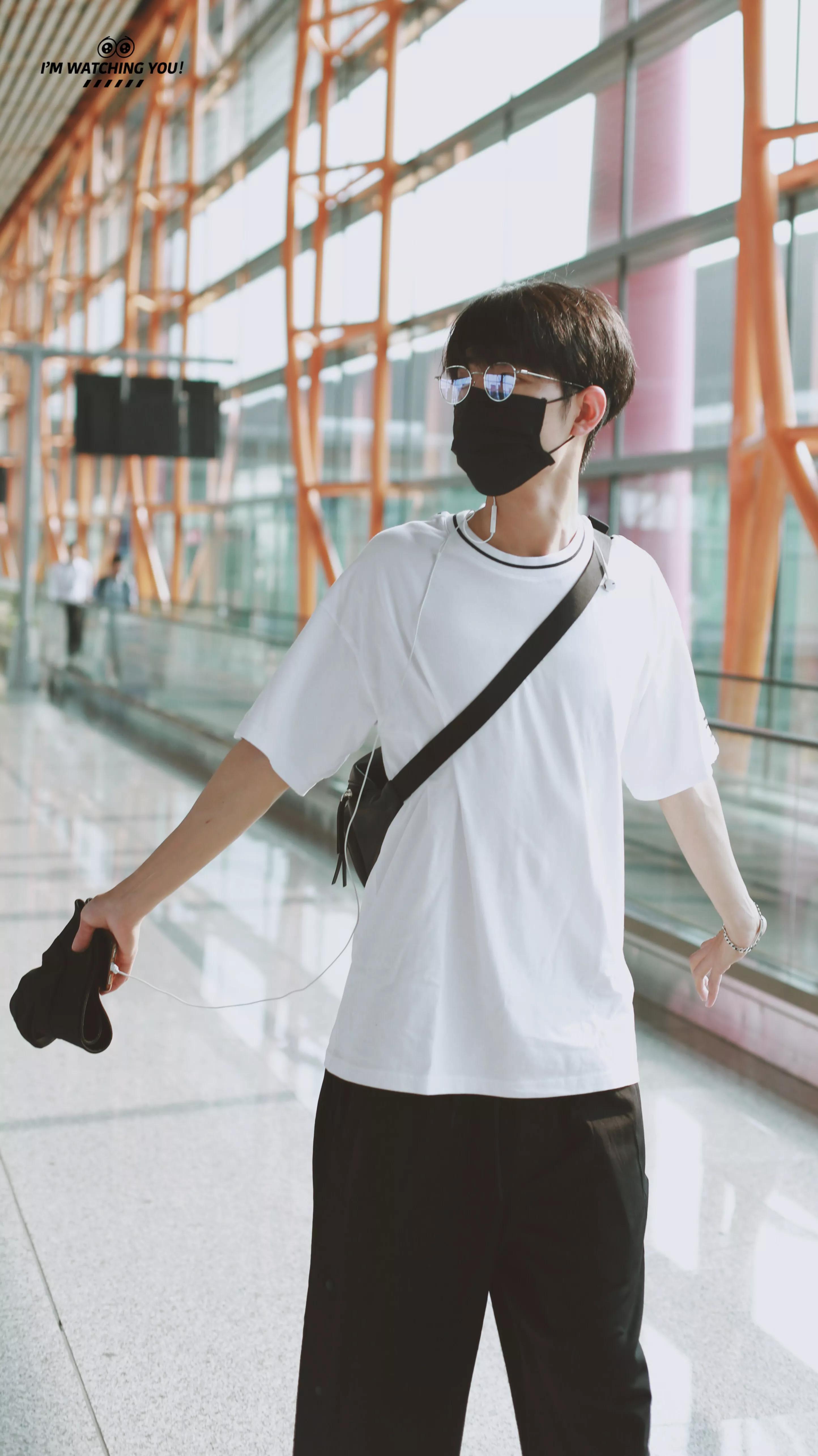 考古肖战:2018年9月—12月机场时间线汇总,今天请叫我收图狂魔