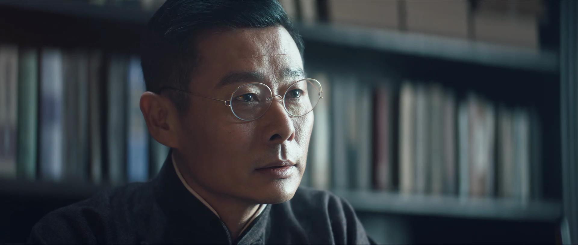 罗晋《庭外》今晚6点开播，阵容强大，3大看点啥都有，有大剧看了