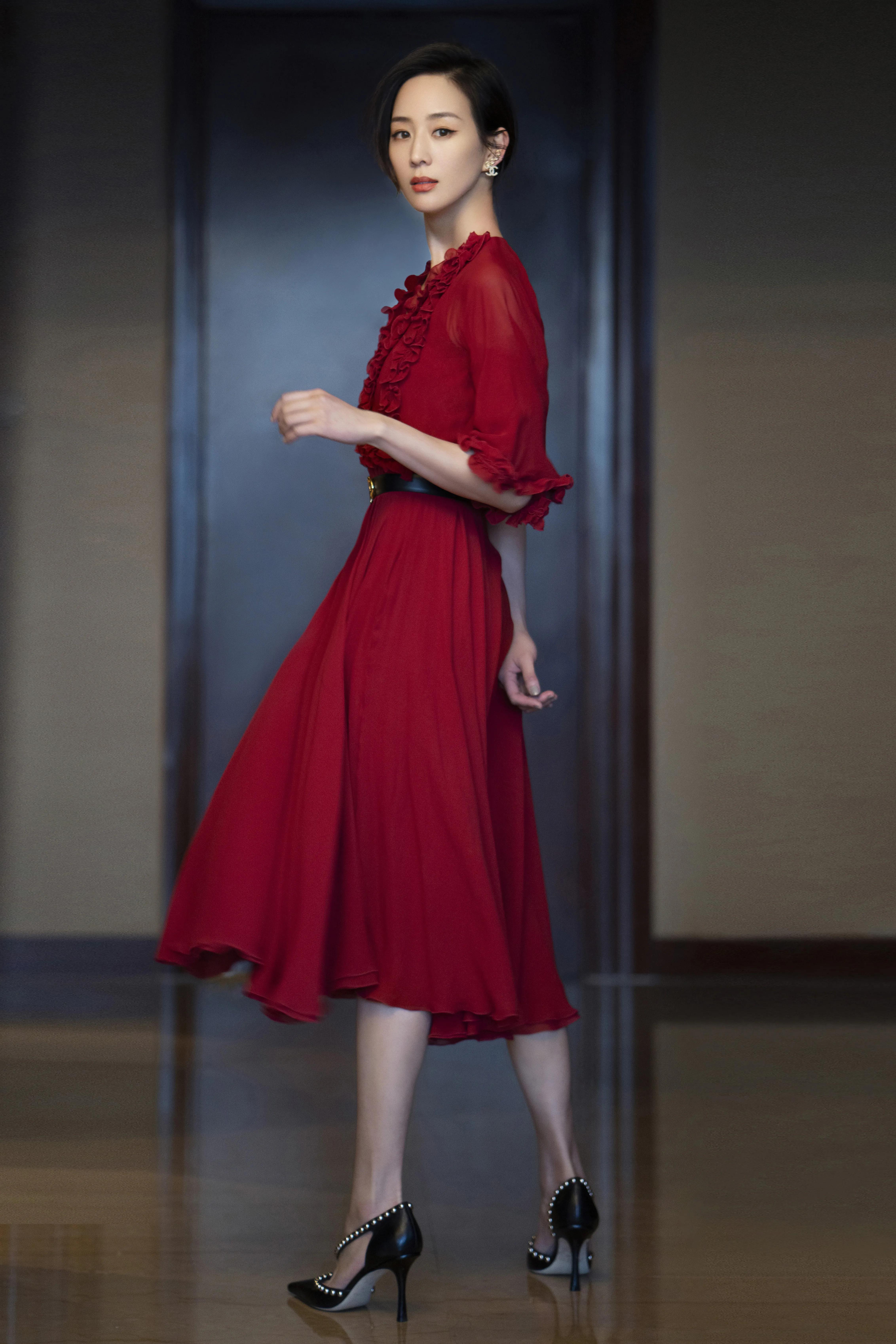 《唐人街探案》张钧甯lvy玫瑰红长裙高清原图